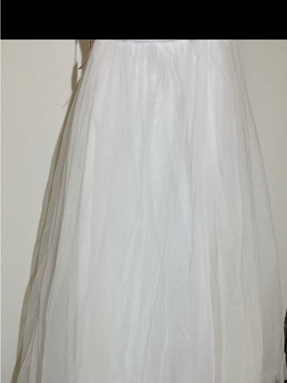 White Lace Bodice Tulle Wedding Dress - Picture 4 of 9